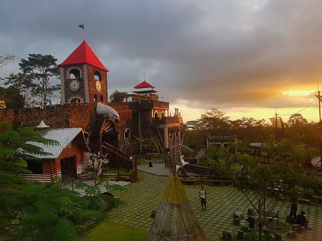 The Lost World Castle