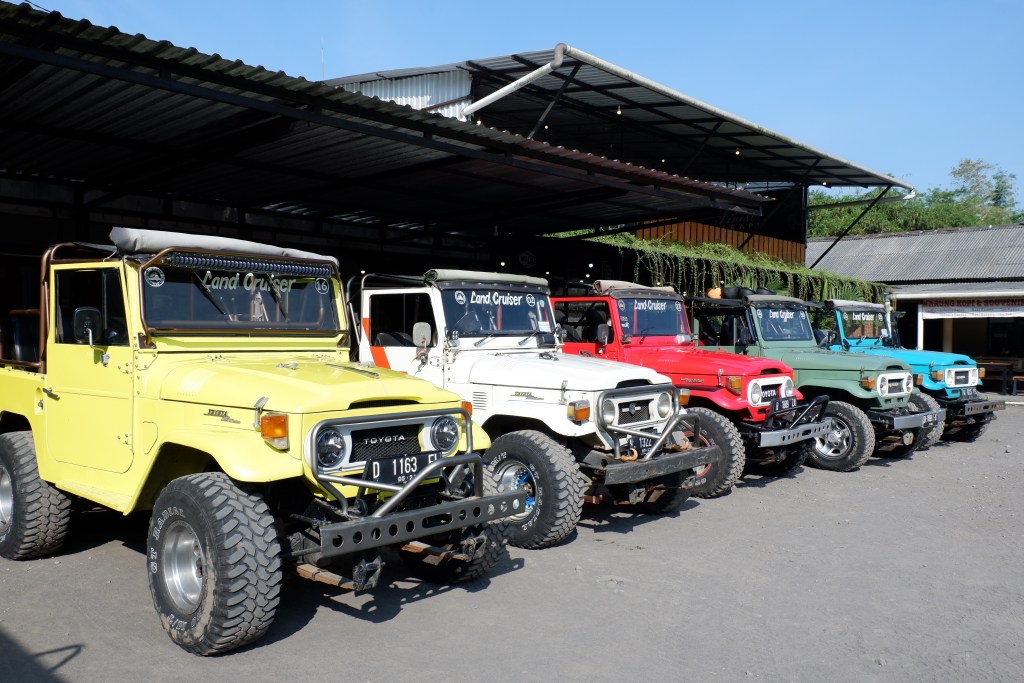 Toyota Land Cruiser Merapi
